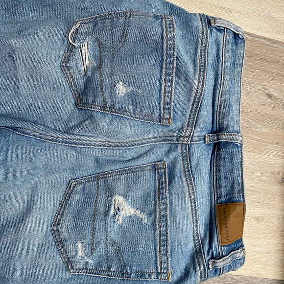 American Eagle Ripped Denim - Picture 3 of 6